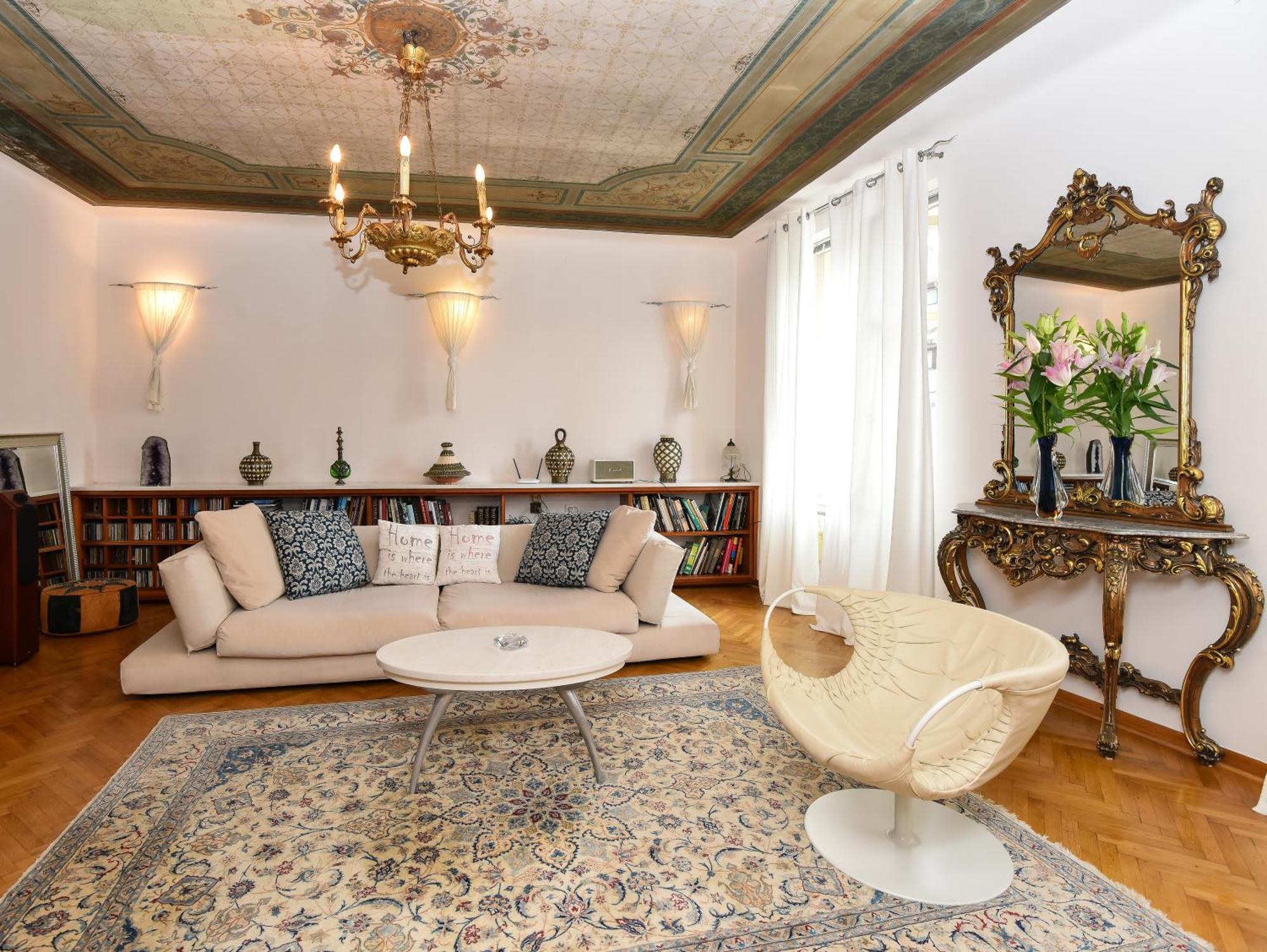 Neoclassical Luxury Apartment Ljubljana Extérieur photo