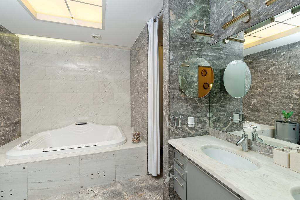 Neoclassical Luxury Apartment Ljubljana Extérieur photo