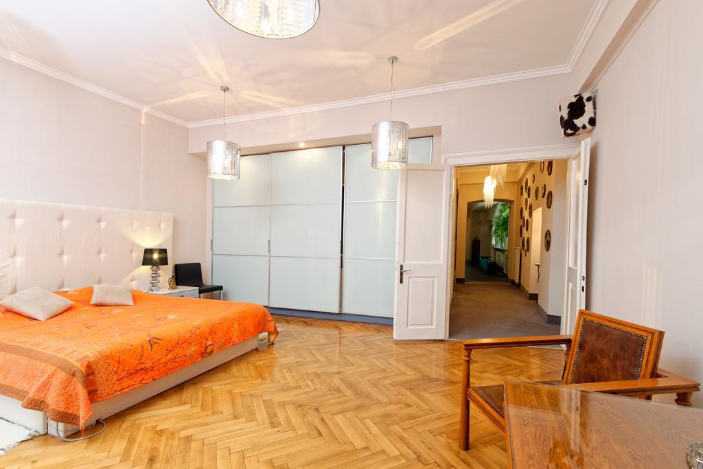 Neoclassical Luxury Apartment Ljubljana Extérieur photo
